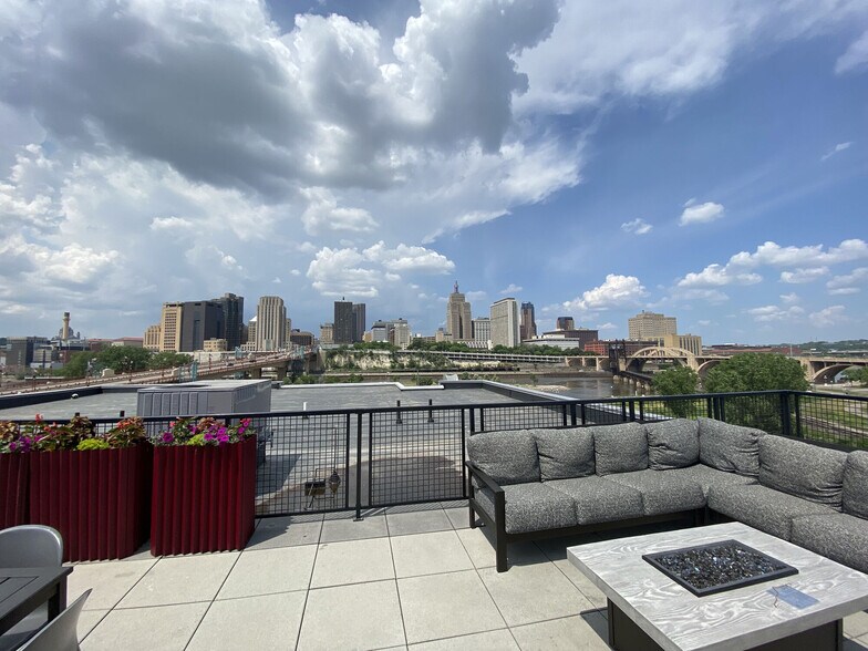 More Photos Of 84 Wabasha St S, Saint Paul Apartments For Lease