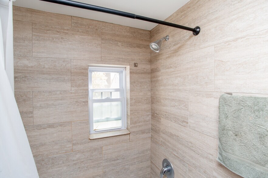 More Photos Of 45 Bridge St, Lambertville Storefront Retail Office For Sale