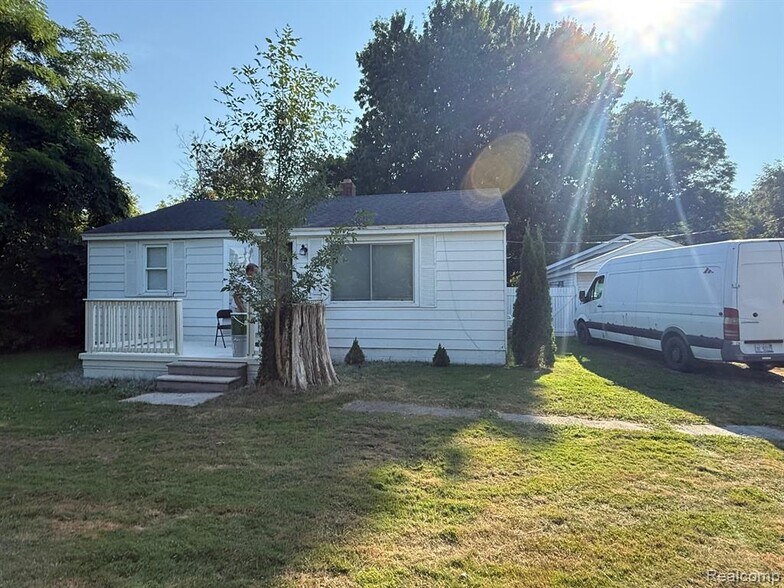 Primary Photo Of 7189 Lakeshore Rd, Lakeport Industrial For Sale