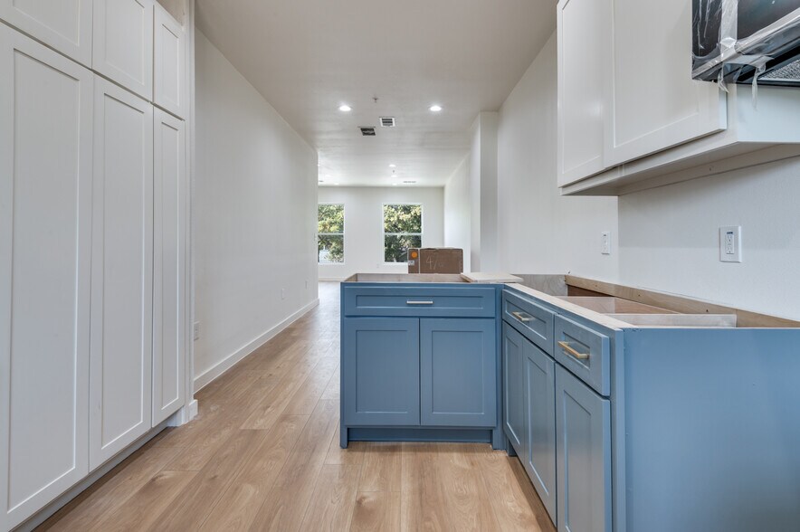 More Photos Of 504 O Connor Rd, Irving Multifamily For Sale