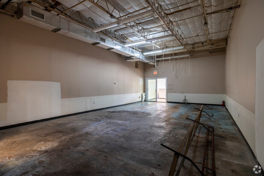 More Photos Of 17503-17587 Imperial Valley Dr, Houston Unknown For Lease