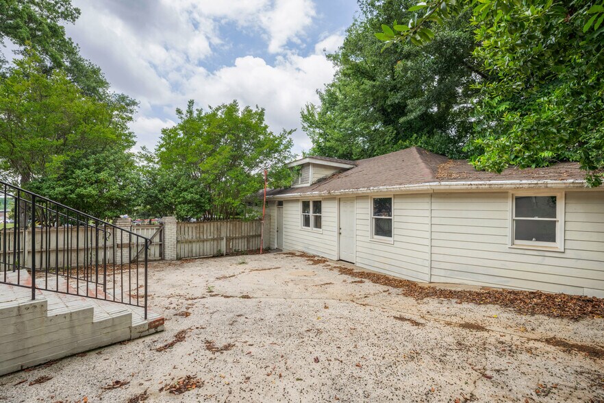 More Photos Of 720 North Ave, Macon-Bibb Office Residential For Sale