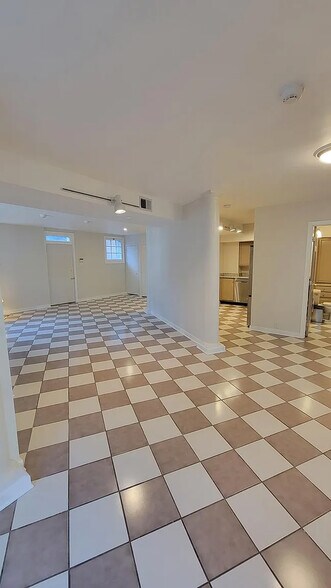 More Photos Of 116-120 Record St, Frederick Office Residential For Lease