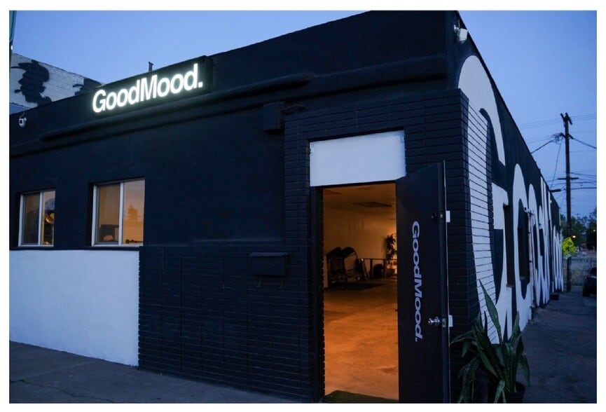 More Photos Of 5254 Alhambra Ave, Los Angeles Distribution For Sale