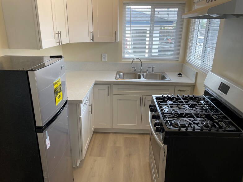 More Photos Of 313 E Hazel St, Inglewood Apartments For Sale