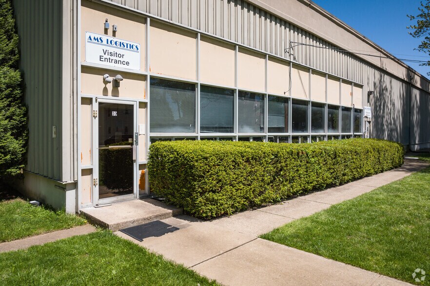 More Photos Of 1 Cory Rd, Morristown Industrial For Lease