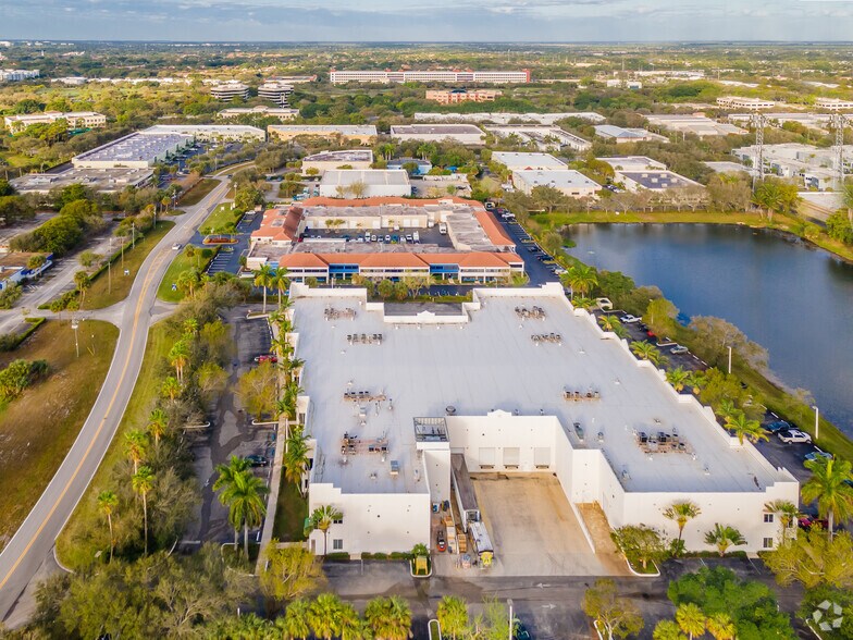 More Photos Of 1141 S Rogers Cir, Boca Raton Distribution For Lease