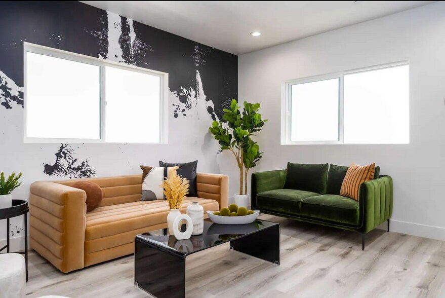 More Photos Of 216 N Coronado St, Los Angeles Multifamily For Sale