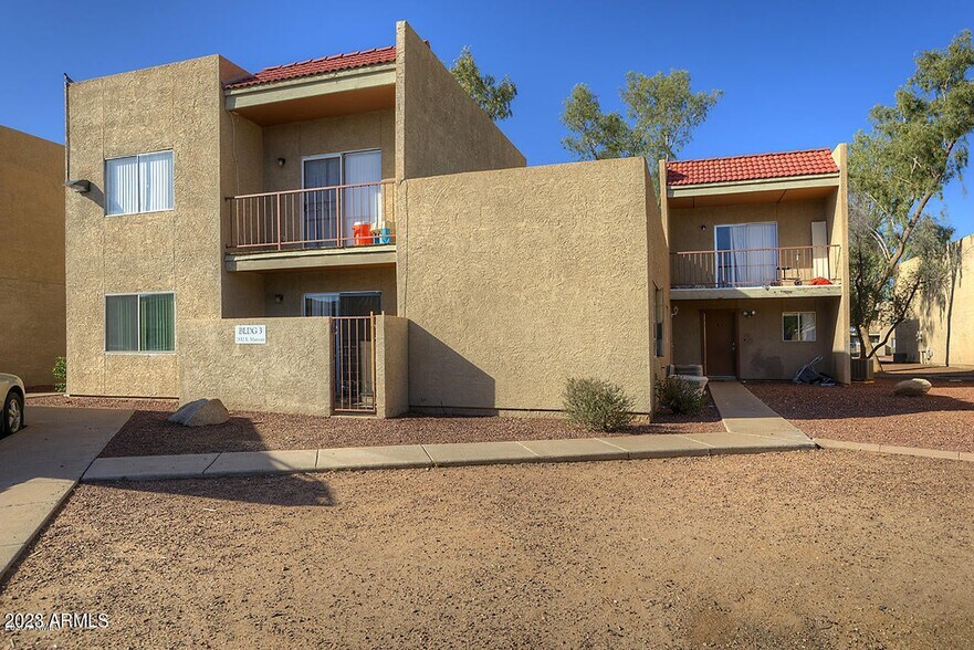 Primary Photo Of 2832 E Monte Cristo Ave, Phoenix Apartments For Sale