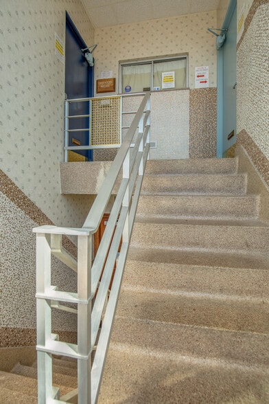 More Photos Of 4224 Watson Rd, Saint Louis Medical For Sale