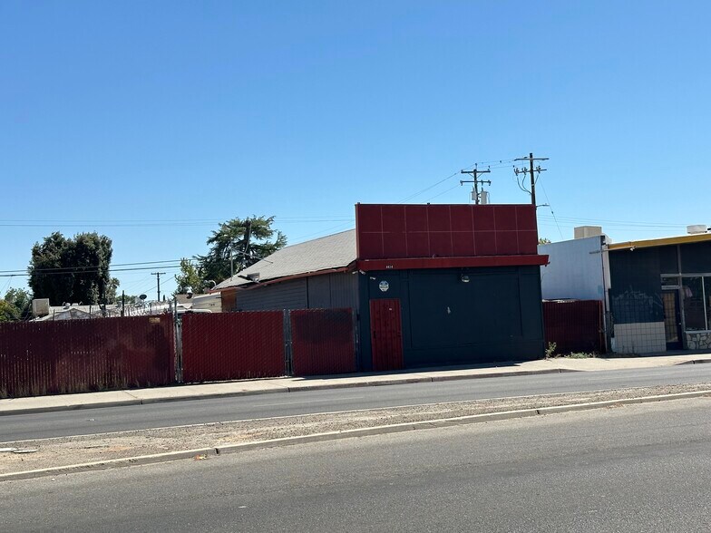 More Photos Of 4414 E Belmont Ave, Fresno General Retail For Sale