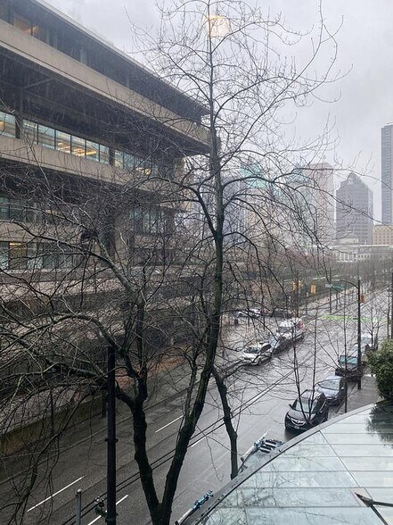 More Photos Of 938 Howe St, Vancouver Medical For Lease