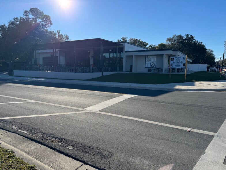 More Photos Of 235 NE Watula Ave, Ocala General Retail For Sale