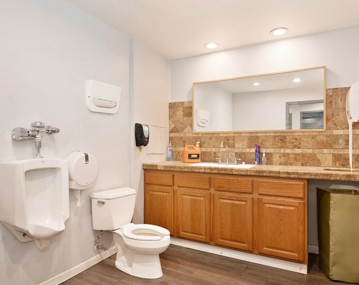 More Photos Of , Dixon Industrial For Sale