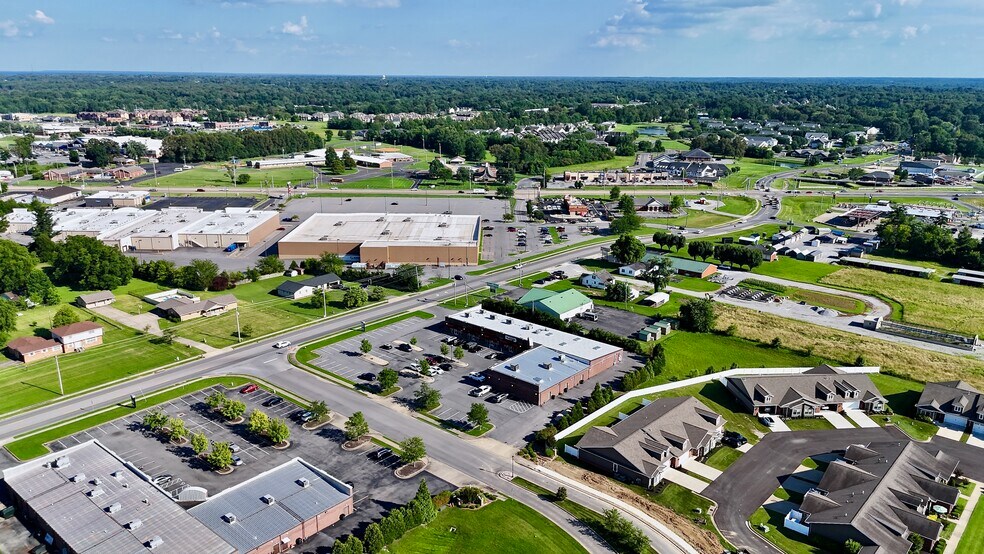 More Photos Of 3201-3211 Olivet Church Rd, Paducah Storefront For Lease