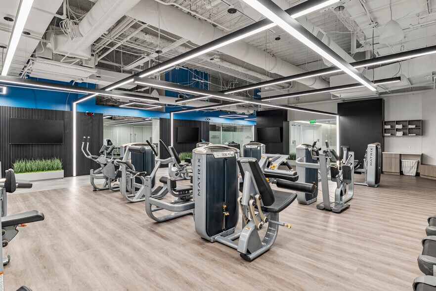 More Photos Of 5847 San Felipe St, Houston Office For Lease