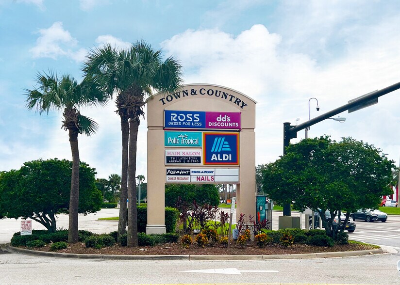 More Photos Of 1012-1038 Buenaventura Blvd, Kissimmee Unknown For Lease