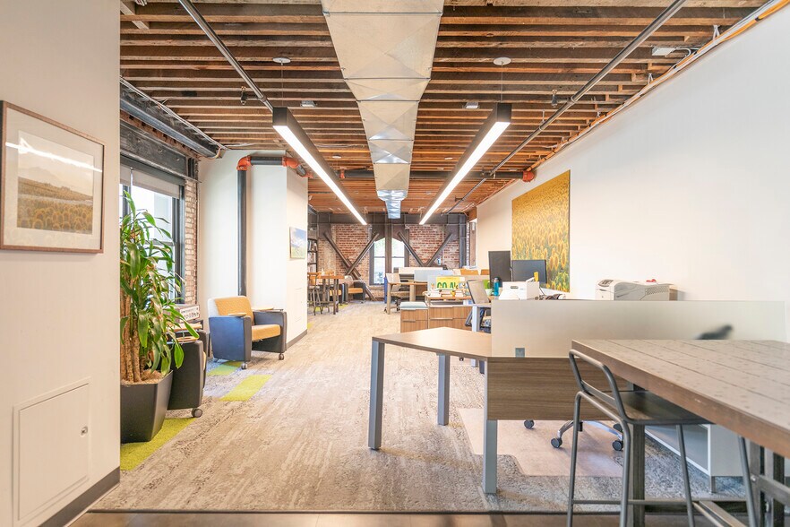More Photos Of 1100 R St, Sacramento Loft Creative Space For Sale