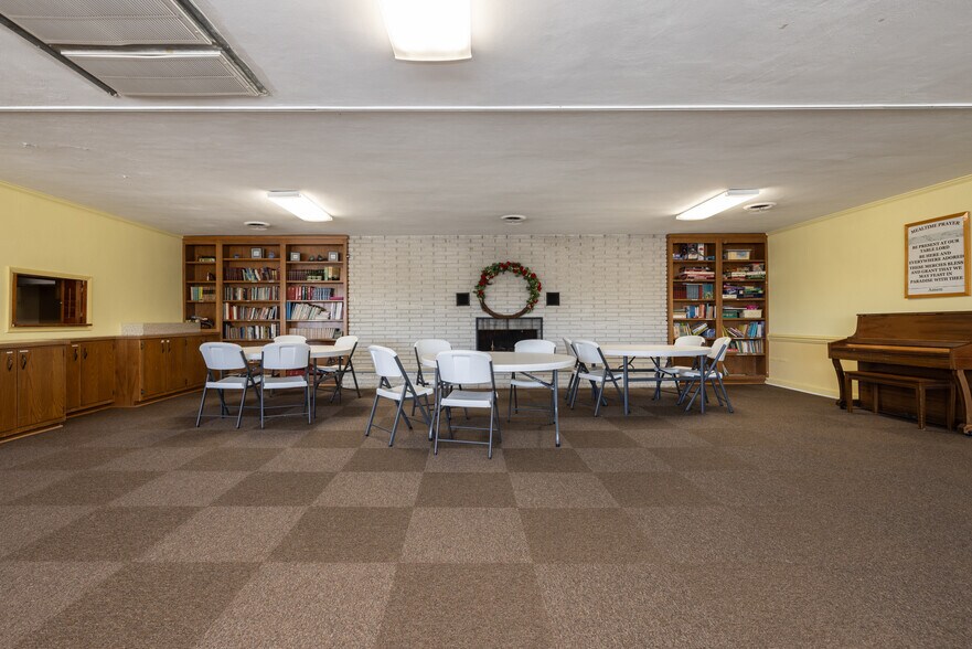 More Photos Of 6220 Portsmouth Blvd, Portsmouth Religious Facility For Sale