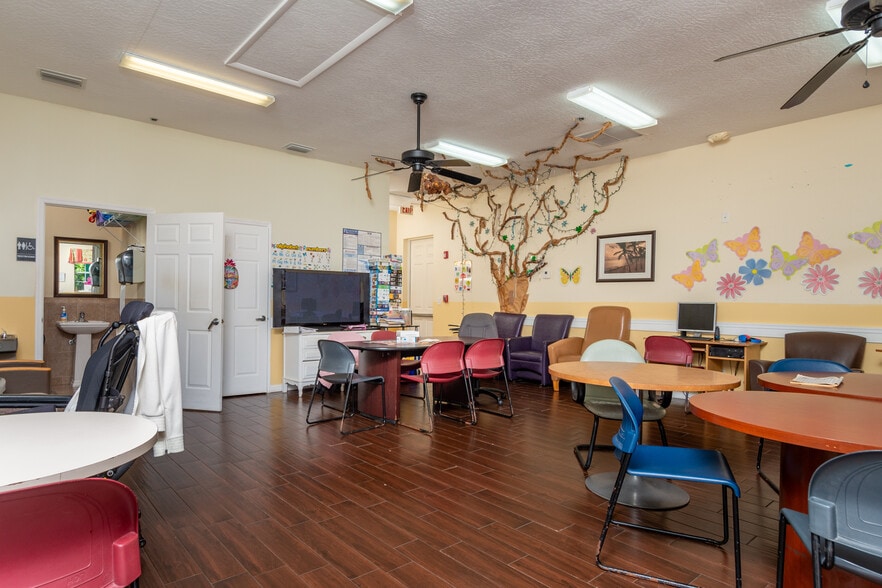 More Photos Of 422 Martin Rd SE, Palm Bay Daycare Center For Sale
