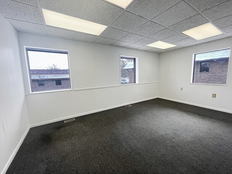 More Photos Of 5265 W Pierson Rd, Flushing Medical For Sale