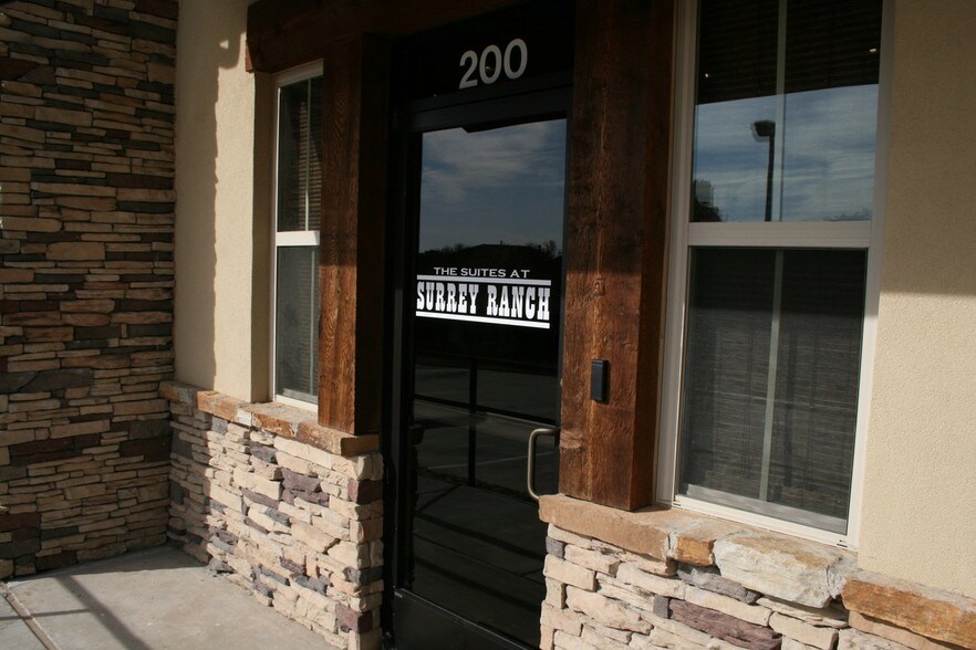 More Photos Of 1011 Surrey Ln, Flower Mound Office For Lease