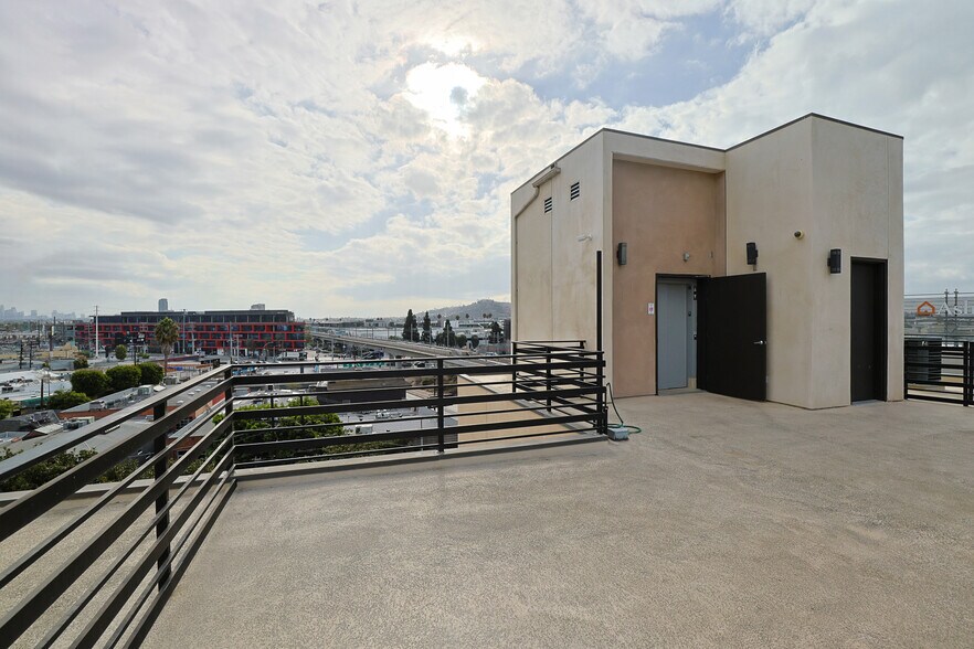 More Photos Of 9005-9009 Exposition Blvd, Los Angeles Loft Creative Space For Lease