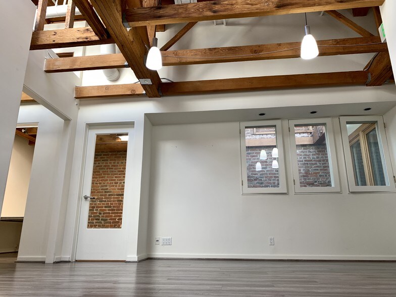 More Photos Of 1351-1353 3rd Street Promenade, Santa Monica Loft Creative Space For Lease