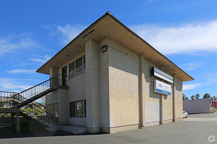 More Photos Of 1524 Graves Ave, El Cajon Office For Lease