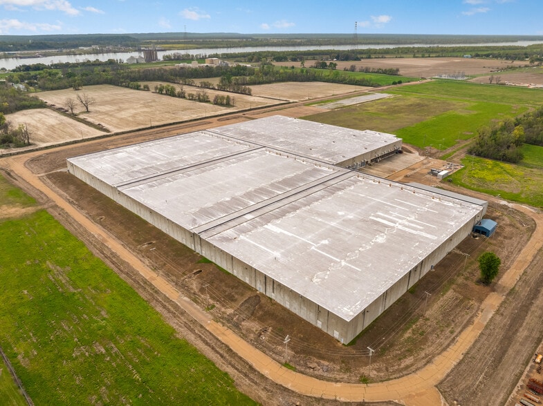 More Photos Of 1 King Timahoe Dr, Vidalia Industrial For Sale