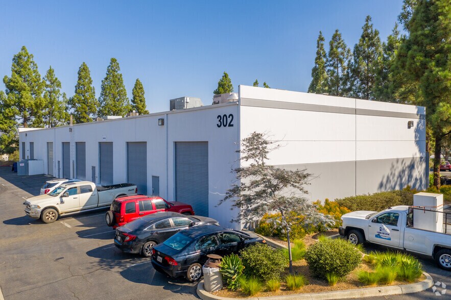 More Photos Of 302 Enterprise St, Escondido Unknown For Lease