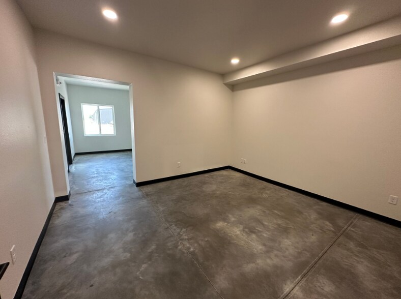 More Photos Of 3221 Pureview Ln, Billings Industrial For Lease