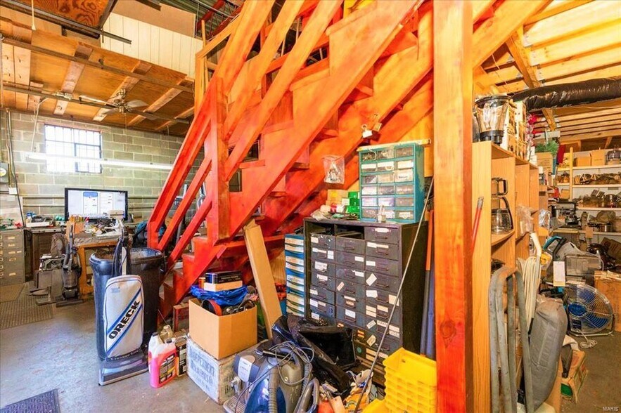 More Photos Of 9979 Watson Rd, Saint Louis Storefront Retail Office For Sale