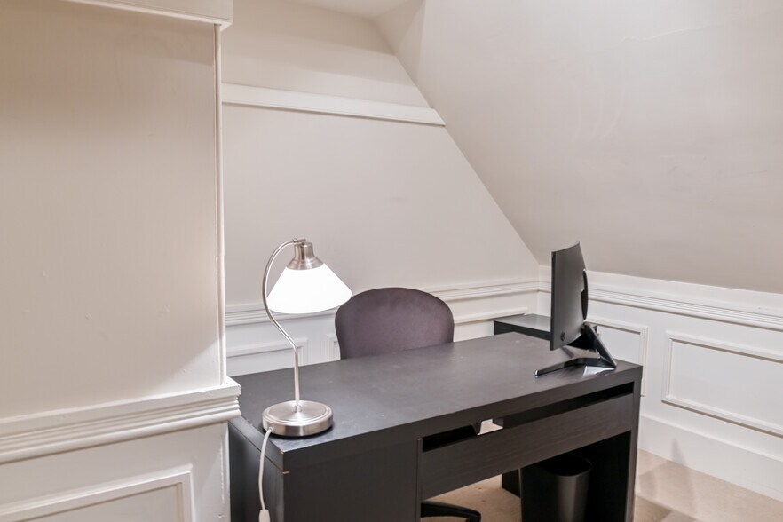 More Photos Of 2 South St, Grafton Office For Lease