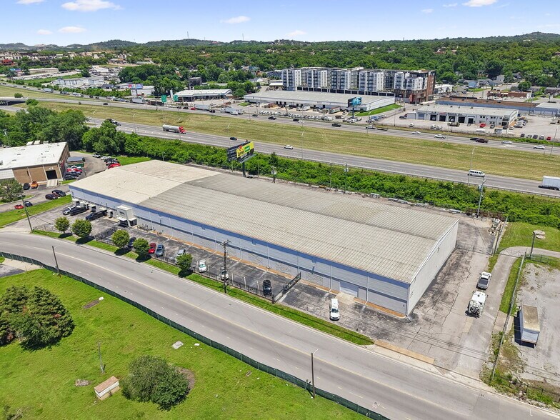 More Photos Of 811 Cowan St, Nashville Distribution For Sale