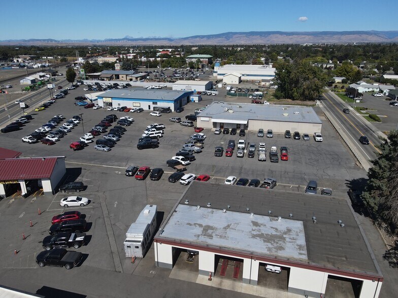 More Photos Of 1200 S Canyon Rd, Ellensburg Auto Dealership For Sale