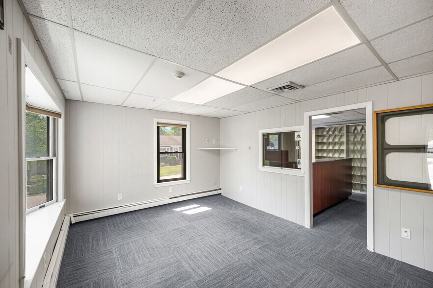 More Photos Of 275 W Main St, Norton Office Residential For Sale