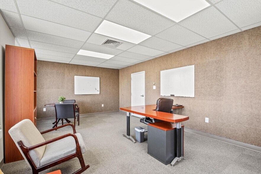 More Photos Of 10 W Northampton St, Wilkes-Barre Storefront For Sale