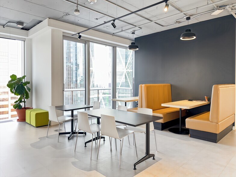 More Photos Of 685 Centre St SW, Calgary Coworking Space