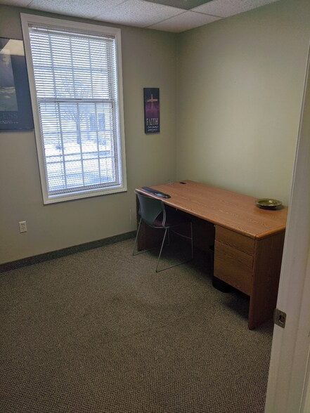 More Photos Of 10235 Brecksville Rd, Brecksville Office For Lease