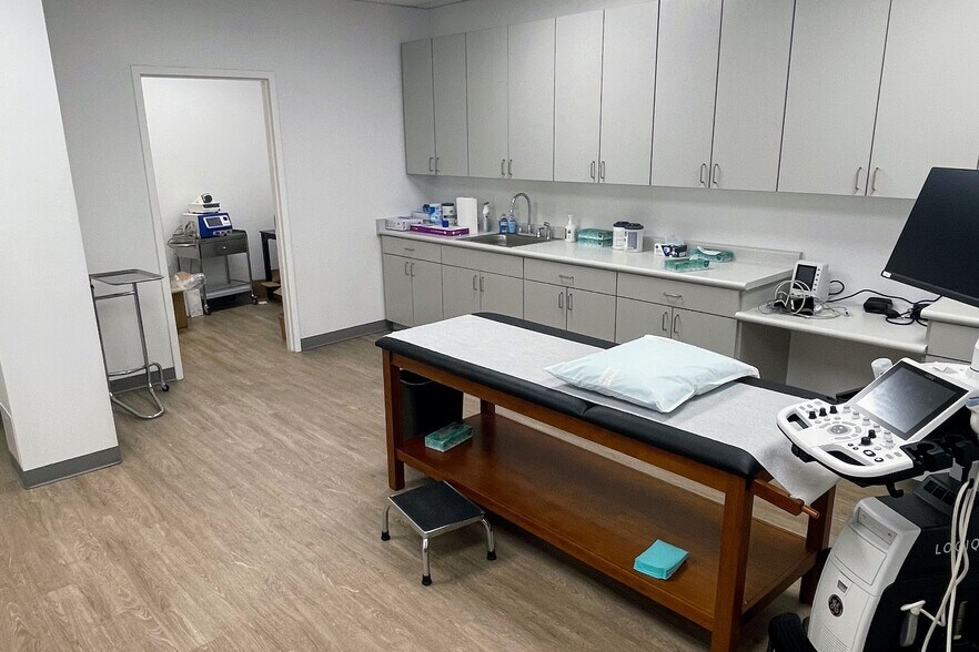 More Photos Of 2135 W Main St, Lehi Medical For Sale