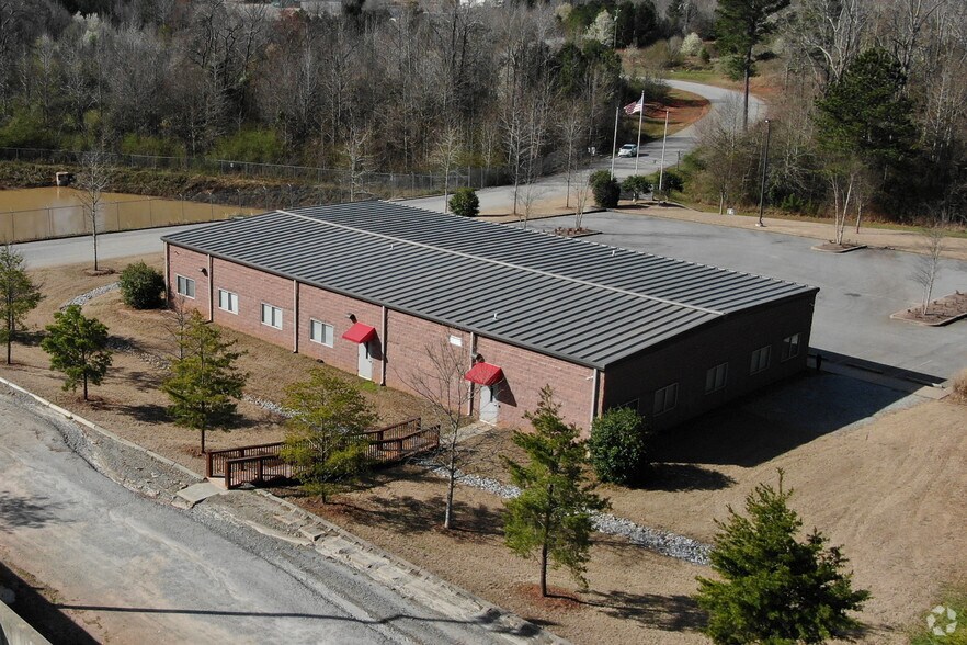More Photos Of 95 Newnan South Industrial Dr, Newnan Truck Terminal For Lease