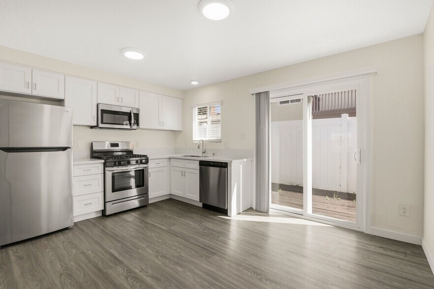 More Photos Of 6752-6770 Solita Ave, San Diego Apartments For Sale