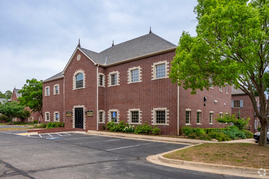 More Photos Of 4735 E 91st St, Tulsa Medical For Lease