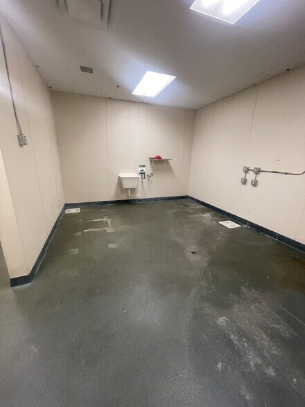 More Photos Of 630 Maplewood Dr, Jupiter Medical For Lease