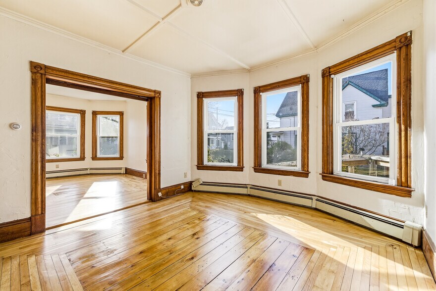 More Photos Of 51 Chestnut St, Rochester Apartments For Sale