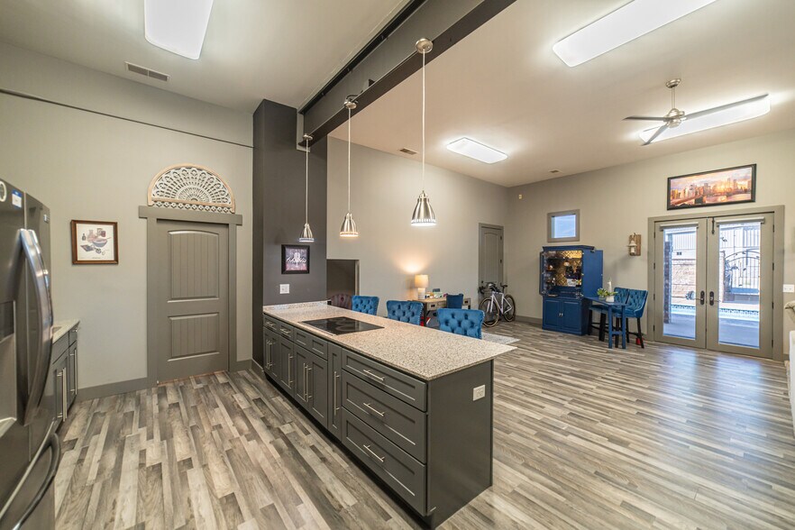 More Photos Of 333 N 9th St, Paducah Storefront Retail Residential For Sale