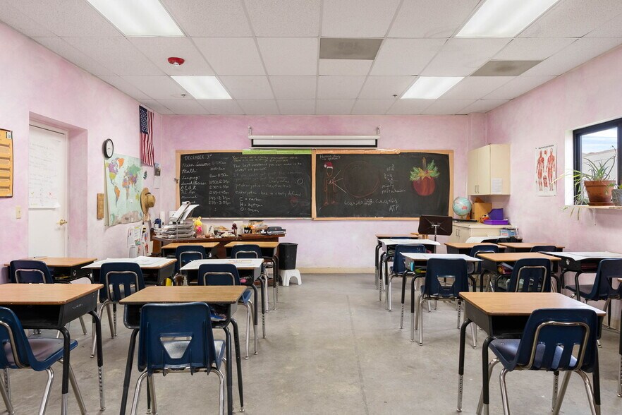 More Photos Of 1455 Willow Creek Rd, Prescott Religious Facility For Sale