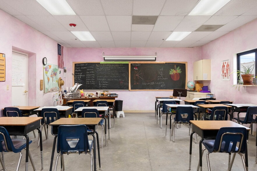 More Photos Of 1455 Willow Creek Rd, Prescott Religious Facility For Sale