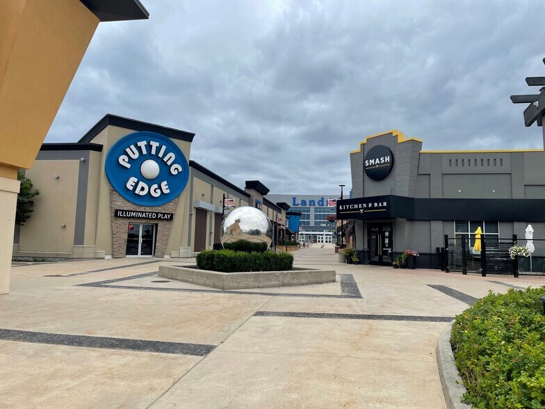 More Photos Of 75 Consumers Dr, Whitby Unknown For Sale